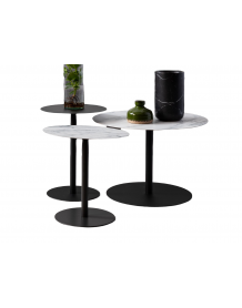 Set of 2 side tables
